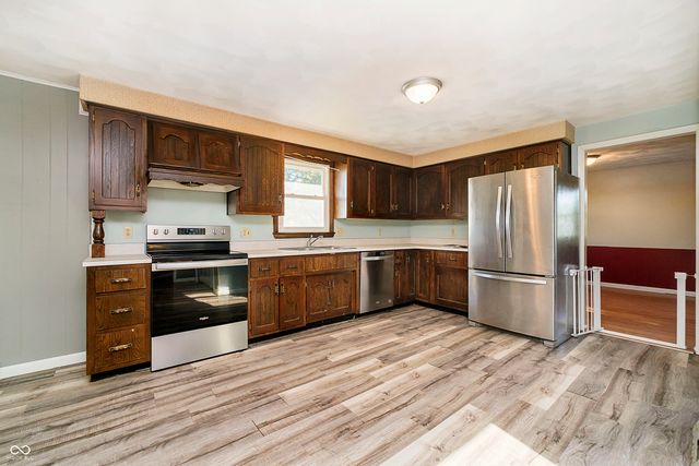 14658 N 100 E, Summitville, IN 46070