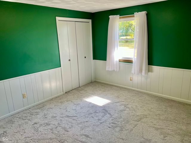 14658 N 100 E, Summitville, IN 46070