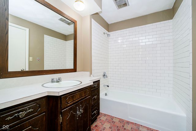 14658 N 100 E, Summitville, IN 46070