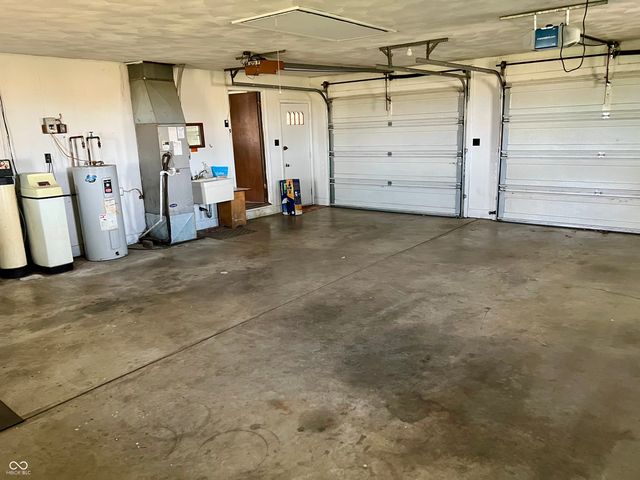 14658 N 100 E, Summitville, IN 46070