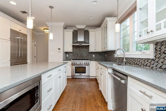 15 Woodland Road, Cresskill, NJ 07626