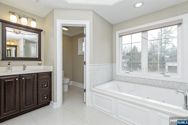 15 Woodland Road, Cresskill, NJ 07626