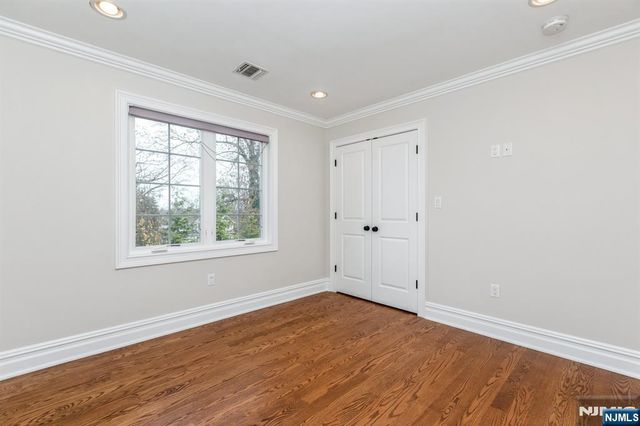 15 Woodland Road, Cresskill, NJ 07626