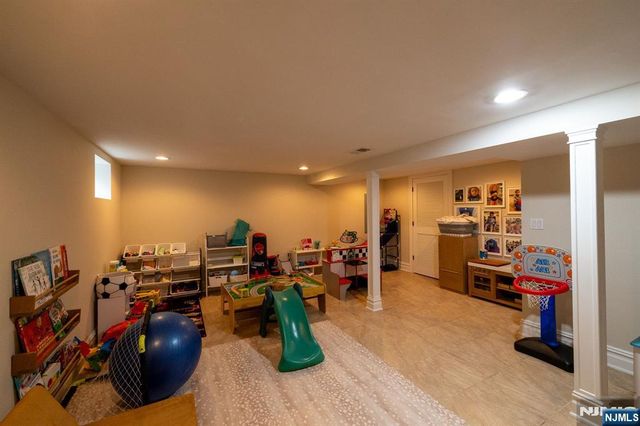 15 Woodland Road, Cresskill, NJ 07626