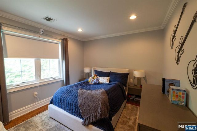 15 Woodland Road, Cresskill, NJ 07626