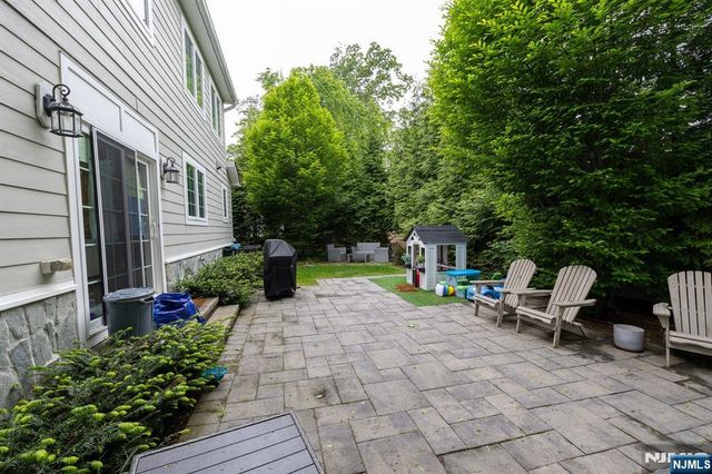 15 Woodland Road, Cresskill, NJ 07626