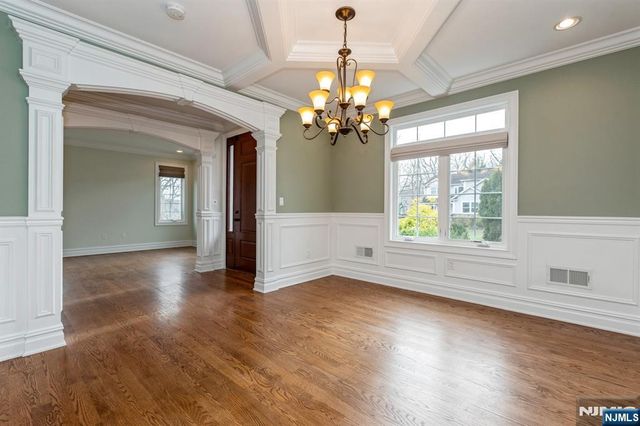 15 Woodland Road, Cresskill, NJ 07626