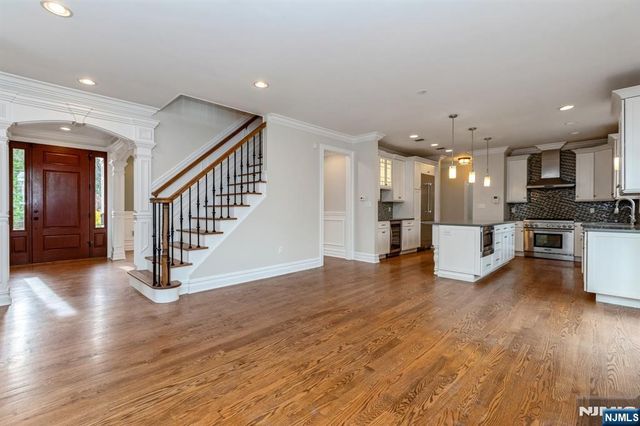 15 Woodland Road, Cresskill, NJ 07626