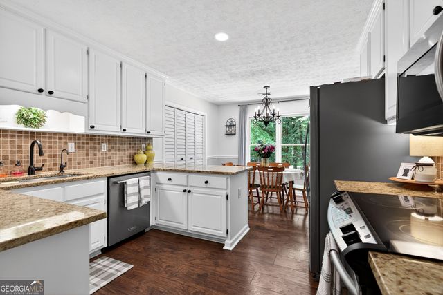 1405 Lake Dow Road, Mcdonough, GA 30252