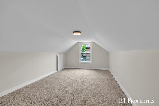 3962 Ivanrest Avenue, Grandville, MI 49418