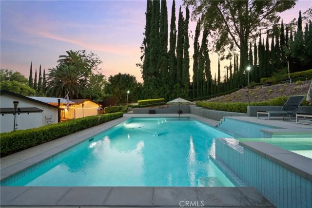 6013 Lubao Avenue, Woodland Hills, CA 91367