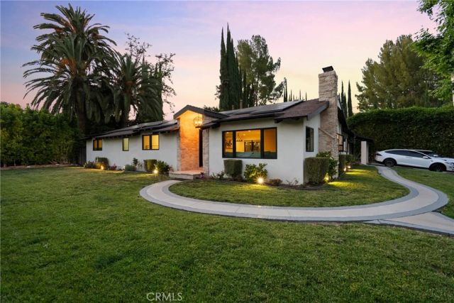 6013 Lubao Avenue, Woodland Hills, CA 91367