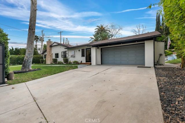 6013 Lubao Avenue, Woodland Hills, CA 91367