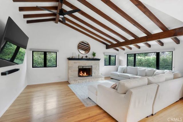 6013 Lubao Avenue, Woodland Hills, CA 91367