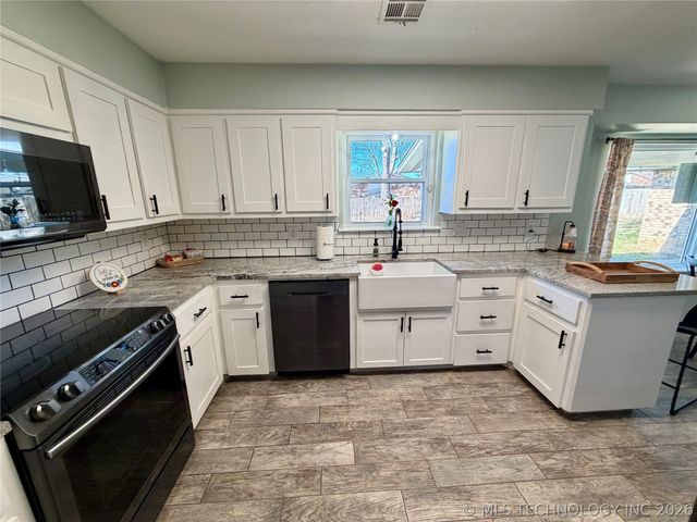 201 Foltz Lane, Muskogee, OK 74403