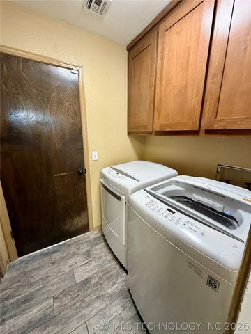 201 Foltz Lane, Muskogee, OK 74403