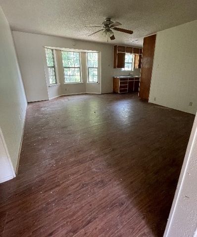 5804 Rosalyn Drive, Watauga, TX 76148