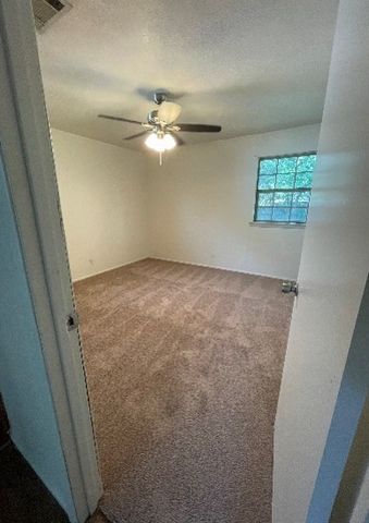 5804 Rosalyn Drive, Watauga, TX 76148