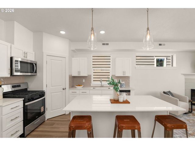 7327 Sw Leonard Pl L-5, Beaverton, OR 97007