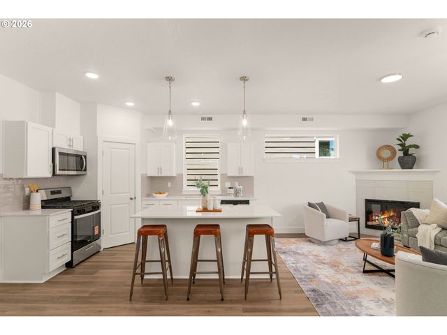 7327 Sw Leonard Pl L-5, Beaverton, OR 97007