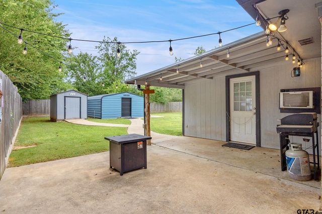 406 Water Street, Bullard, TX 75757