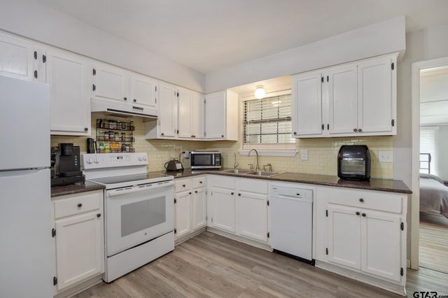 406 Water Street, Bullard, TX 75757