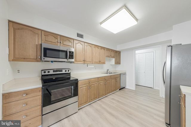 1427 CHURCH HILL PL, Reston, VA 20194