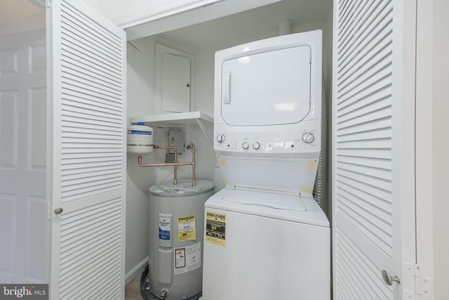 1427 CHURCH HILL PL, Reston, VA 20194