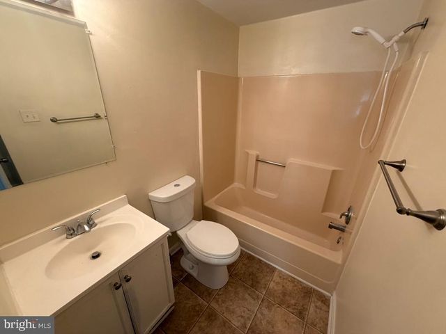 14 MAHOGANY DR, North East, MD 21901