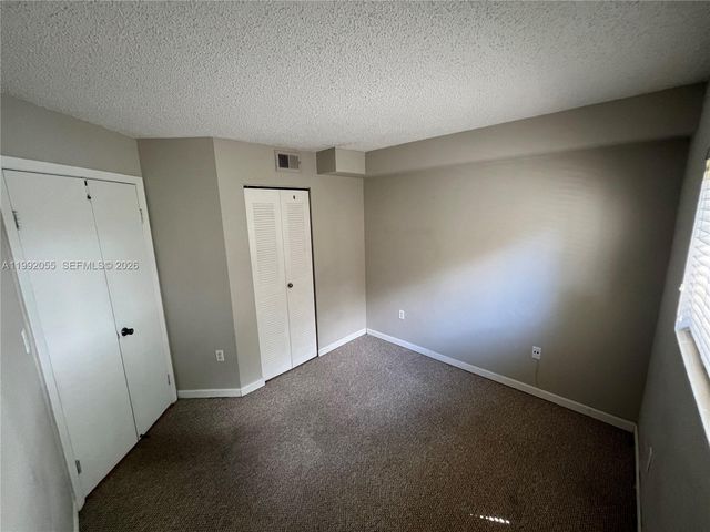 251 W Palm Cir W 107, Pembroke Pines, FL 33025