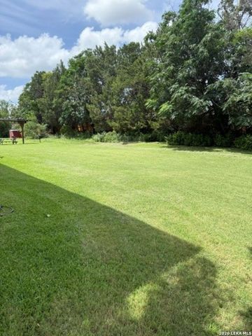 1016 Mission Dr Apt C, New Braunfels, TX 78130