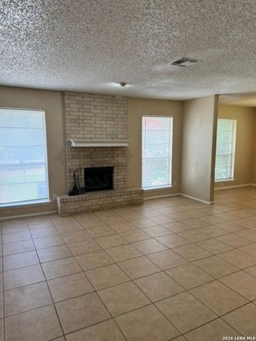 1016 Mission Dr Apt C, New Braunfels, TX 78130