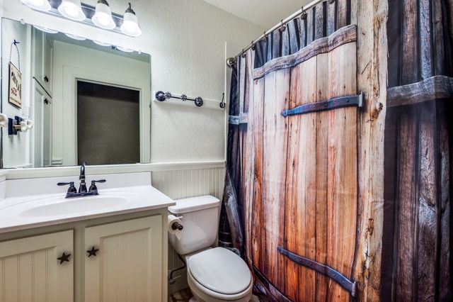 412 N 10th Street, Sanger, TX 76266