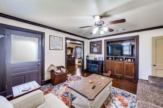 412 N 10th Street, Sanger, TX 76266