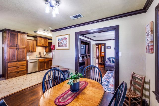 412 N 10th Street, Sanger, TX 76266