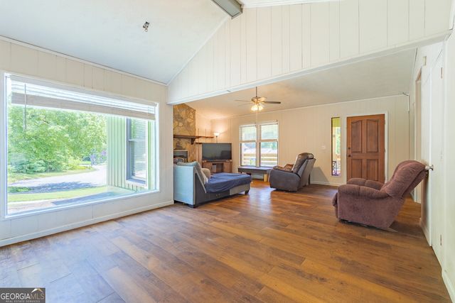 6850 Oakland Drive, Douglasville, GA 30135