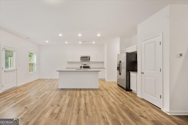 1397 Ben Park Way, Grayson, GA 30017