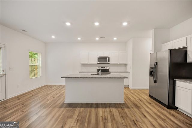 1397 Ben Park Way, Grayson, GA 30017