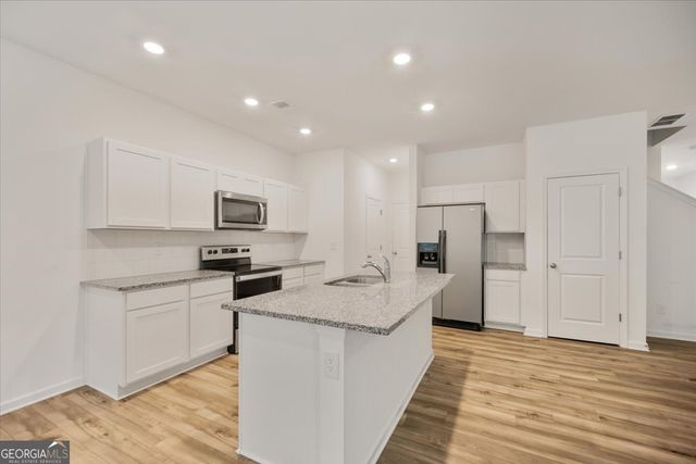 1397 Ben Park Way, Grayson, GA 30017