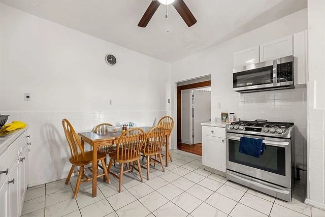 802 Winthrop Ave 3, Revere, MA 02151