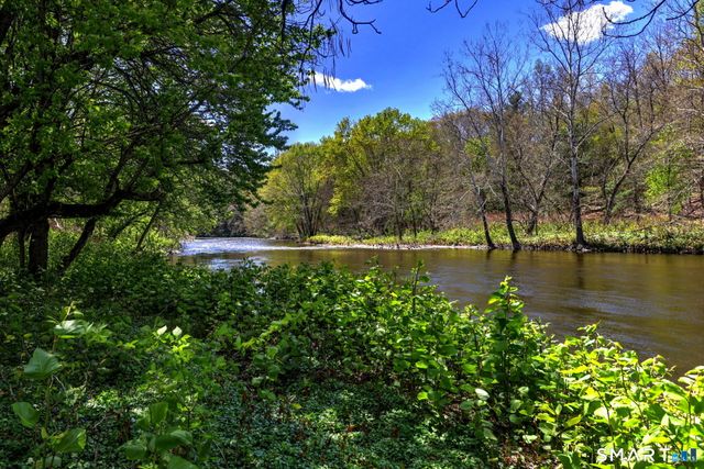 10 Donna Street, Beacon Falls, CT 06403