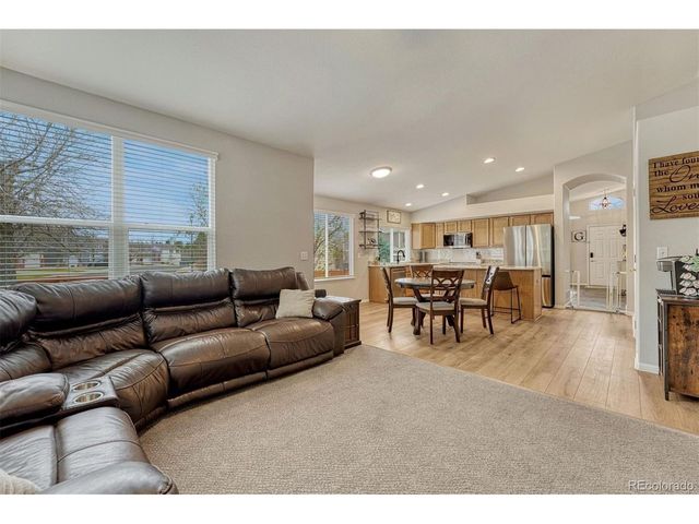 7135 Leopard Dr, Lone Tree, CO 80124