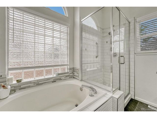 7135 Leopard Dr, Lone Tree, CO 80124