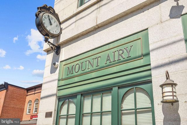 101 E CHURCH ST, Mount Airy, MD 21771