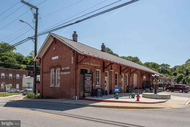 101 E CHURCH ST, Mount Airy, MD 21771