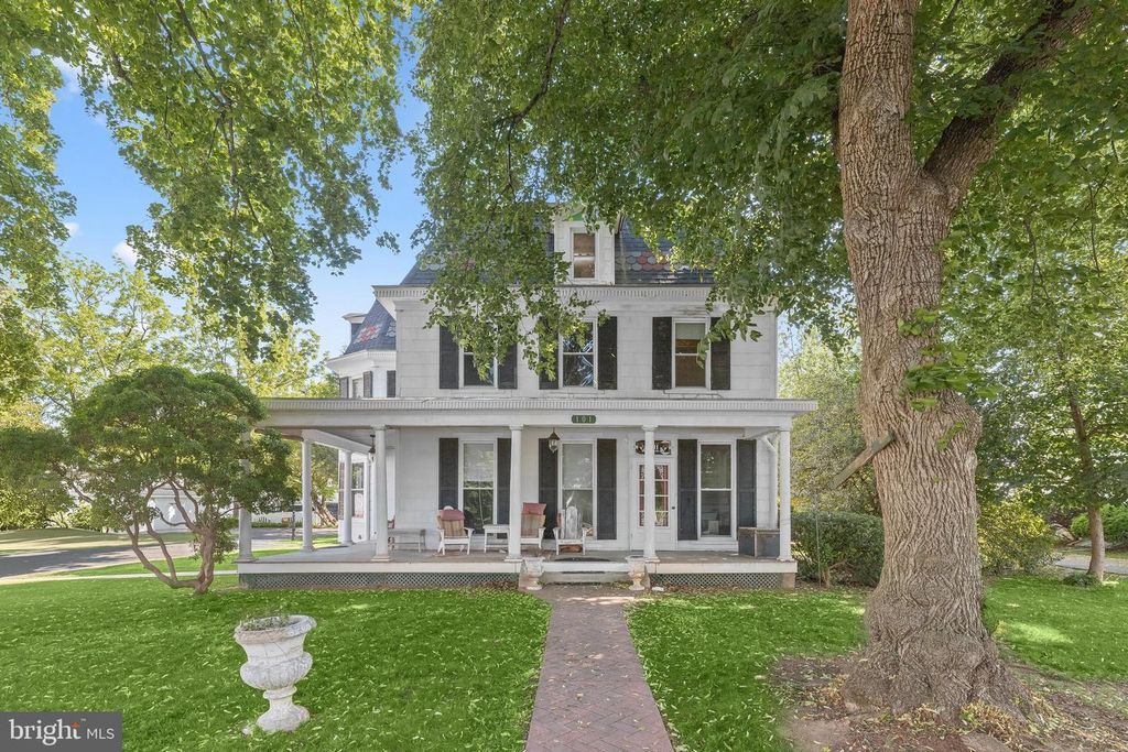 101 E CHURCH ST, Mount Airy, MD 21771