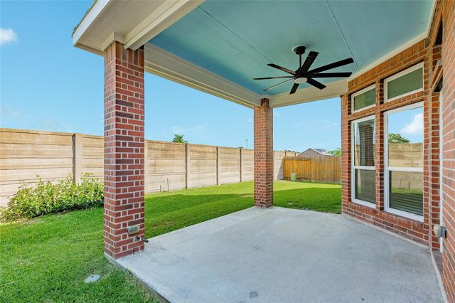 3505 Firenze Drive, Friendswood, TX 77546