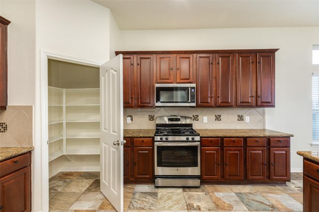 3505 Firenze Drive, Friendswood, TX 77546
