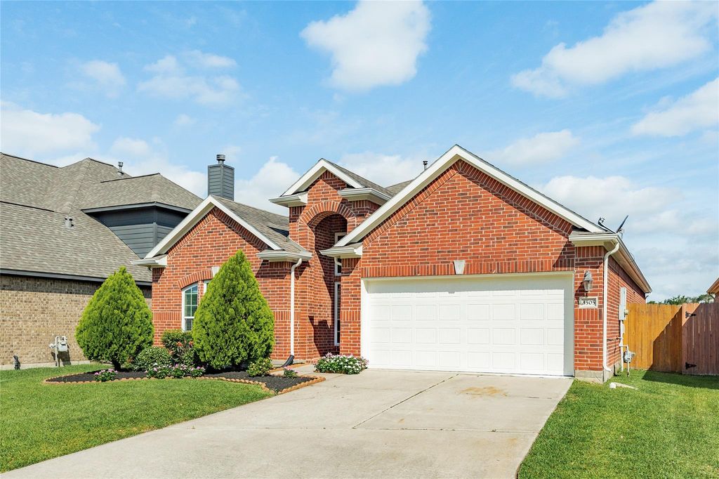 3505 Firenze Drive, Friendswood, TX 77546