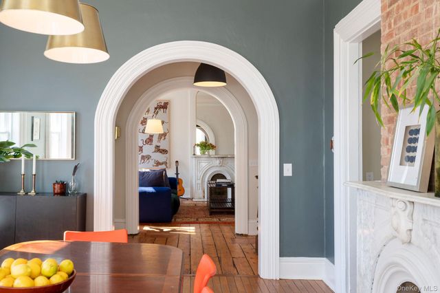 45 W Chestnut Street, Kingston, NY 12401